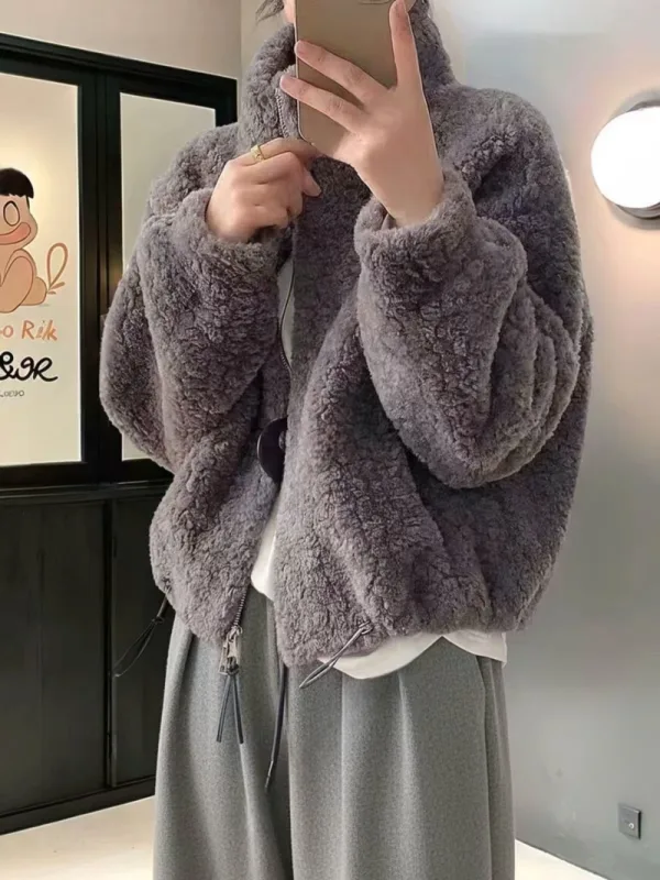 暖絨雲朵立領抽繩外套