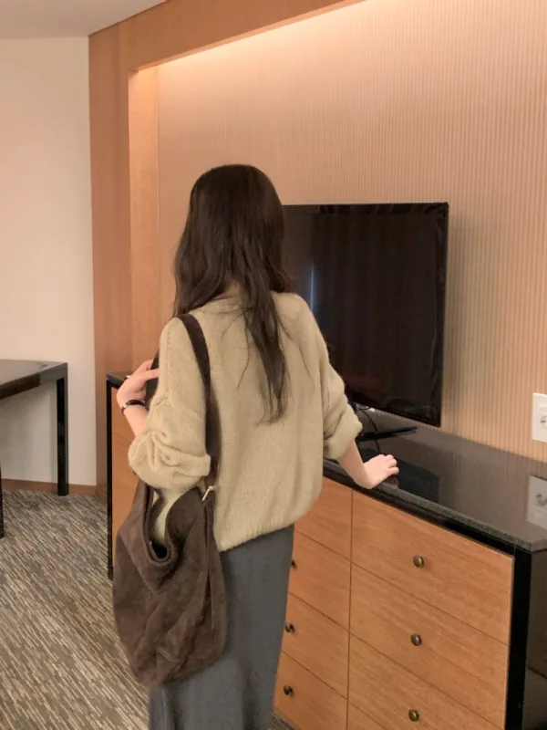 暖霧慵懶感寬鬆針織衫