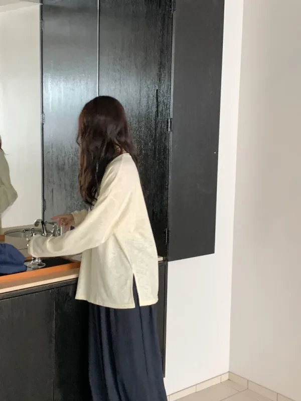奶霜微光寬鬆長袖上衣